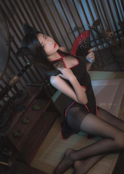 欧美怀疑妻子出轨电影_午夜激情