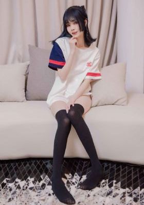 欧美舔丝袜脚_BD国语免费观看韩国